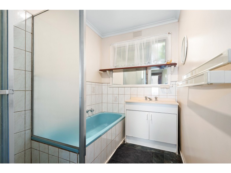 23 Louis Street, Doveton VIC 3177