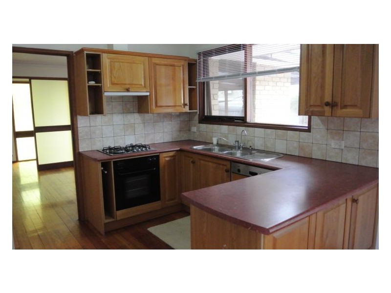 34 Monkhouse Drive, Endeavour Hills VIC 3802