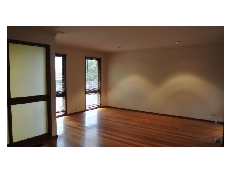 34 Monkhouse Drive, Endeavour Hills VIC 3802