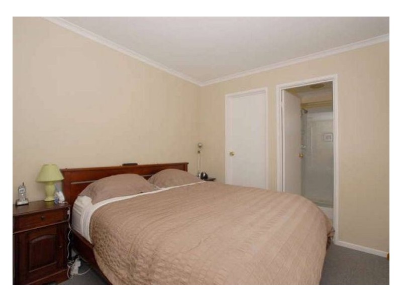 23 Gipps Crescent, Cranbourne North VIC 3977