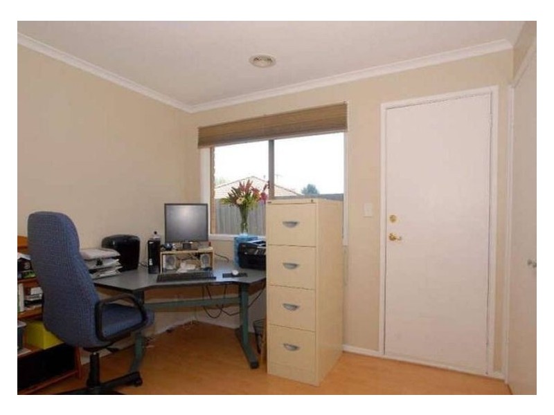 23 Gipps Crescent, Cranbourne North VIC 3977