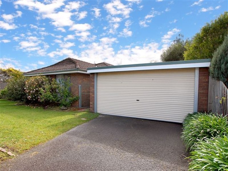 21 Murray Crescent, Rowville VIC 3178