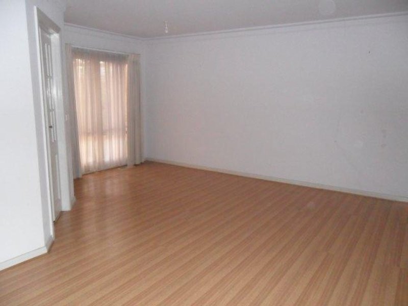 1A Rowson Grove, Clarinda VIC 3169