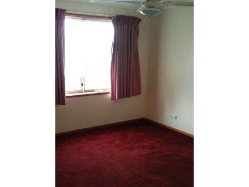 8 Sunset Place, Hampton Park VIC 3976