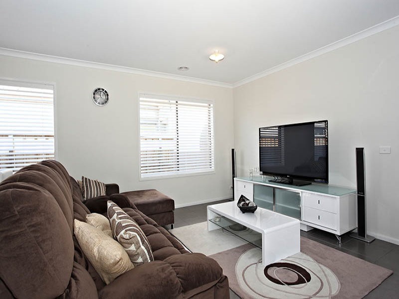 21 Kess Grove, Lyndhurst VIC 3975