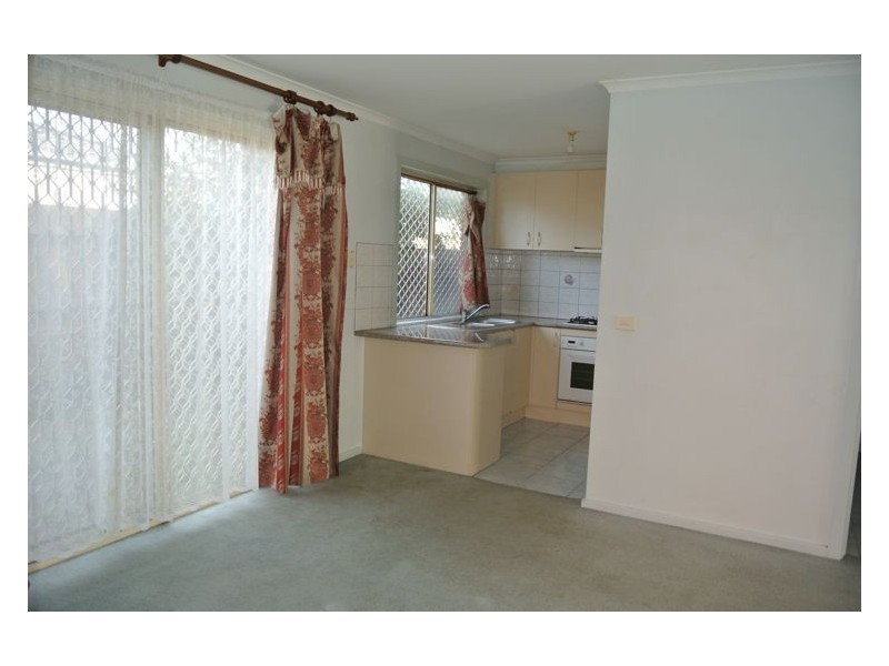 4/69 Hemmings Street, Dandenong VIC 3175