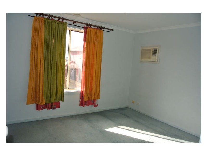 4/69 Hemmings Street, Dandenong VIC 3175