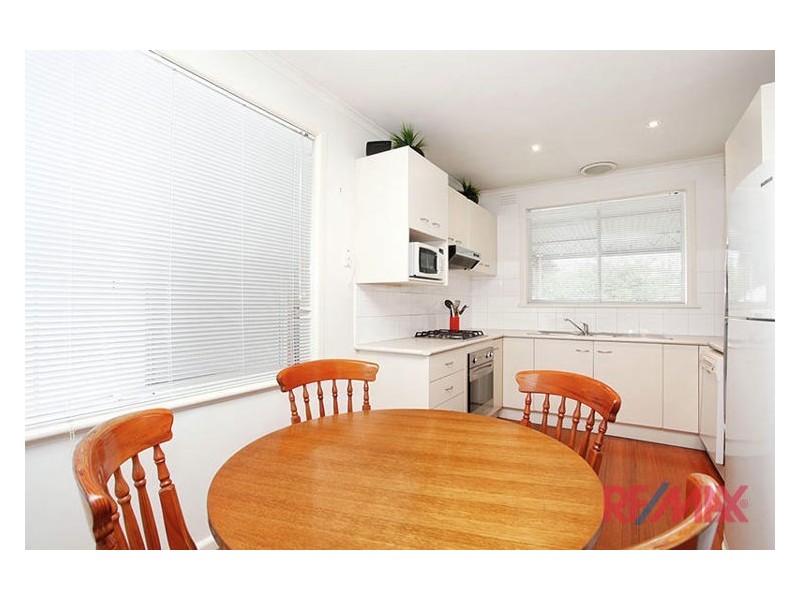 17 Charles Avenue, Hallam VIC 3803