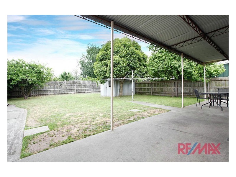 17 Charles Avenue, Hallam VIC 3803