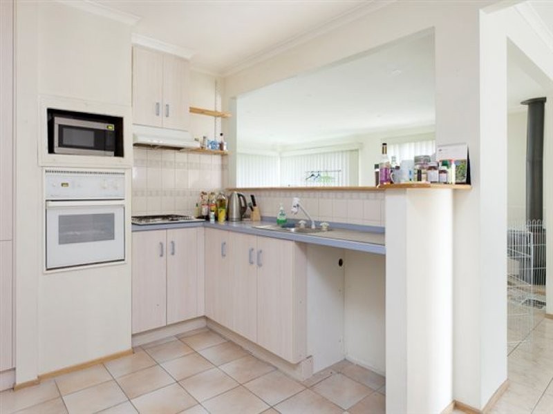 1 Enoch Rise, Hallam VIC 3803