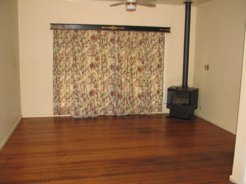 130 Circle Drive, Cranbourne VIC 3977