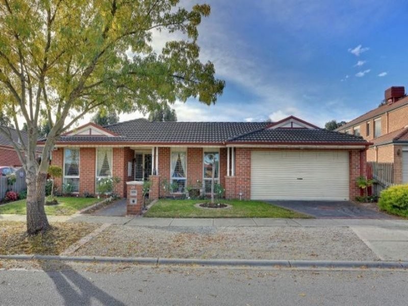 24 Drummer Lane, Narre Warren VIC 3805
