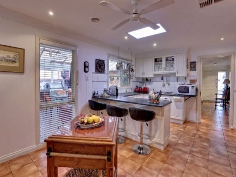 24 Drummer Lane, Narre Warren VIC 3805