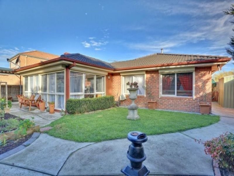 24 Drummer Lane, Narre Warren VIC 3805