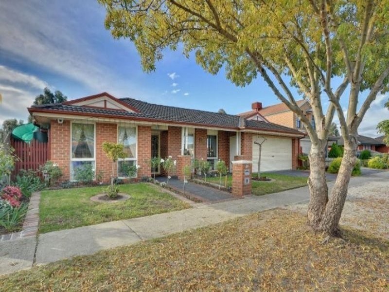 24 Drummer Lane, Narre Warren VIC 3805