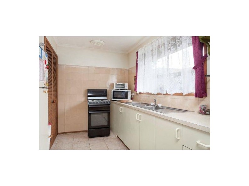 2/26 Nullawil Street, Springvale VIC 3171