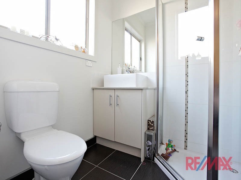 28 Elderberry Way, Pakenham VIC 3810