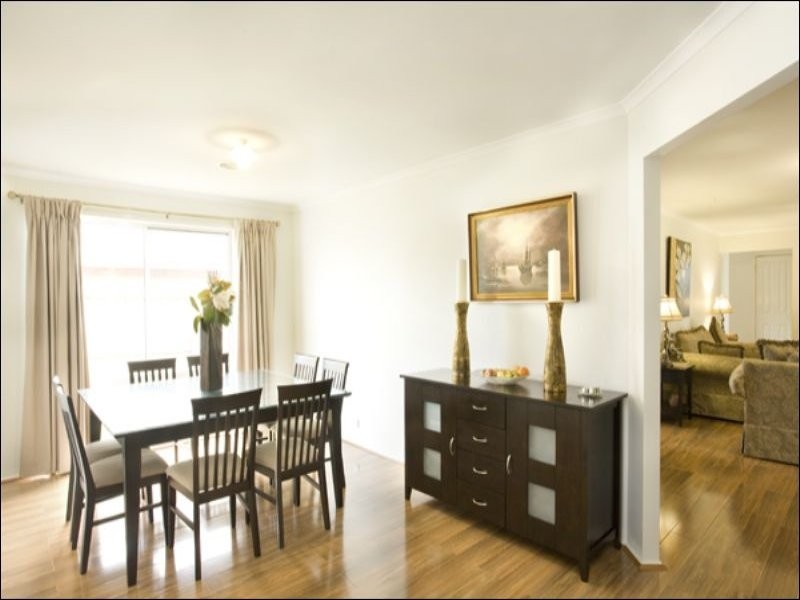 32 St. Georges Road, Narre Warren South VIC 3805