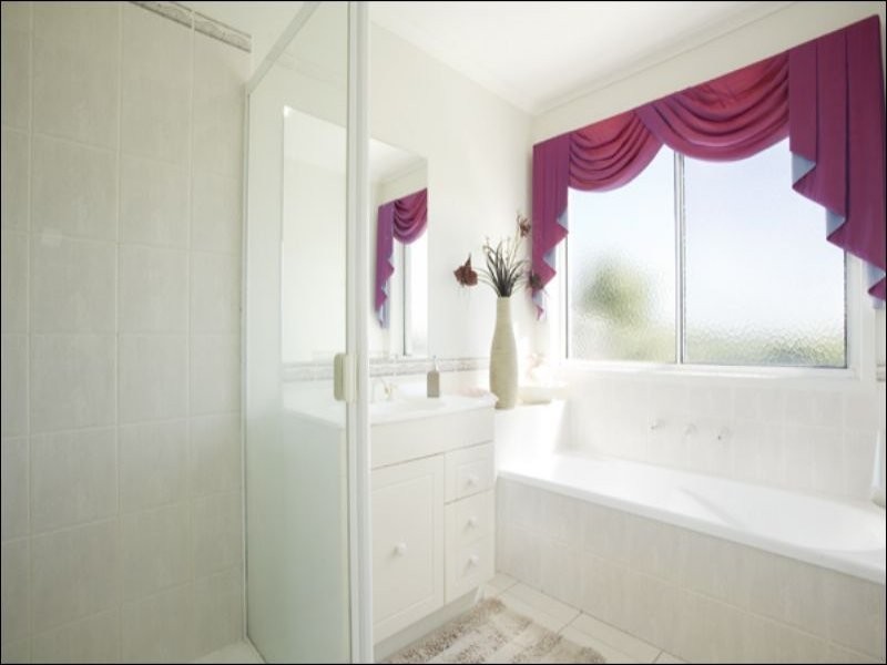 32 St. Georges Road, Narre Warren South VIC 3805