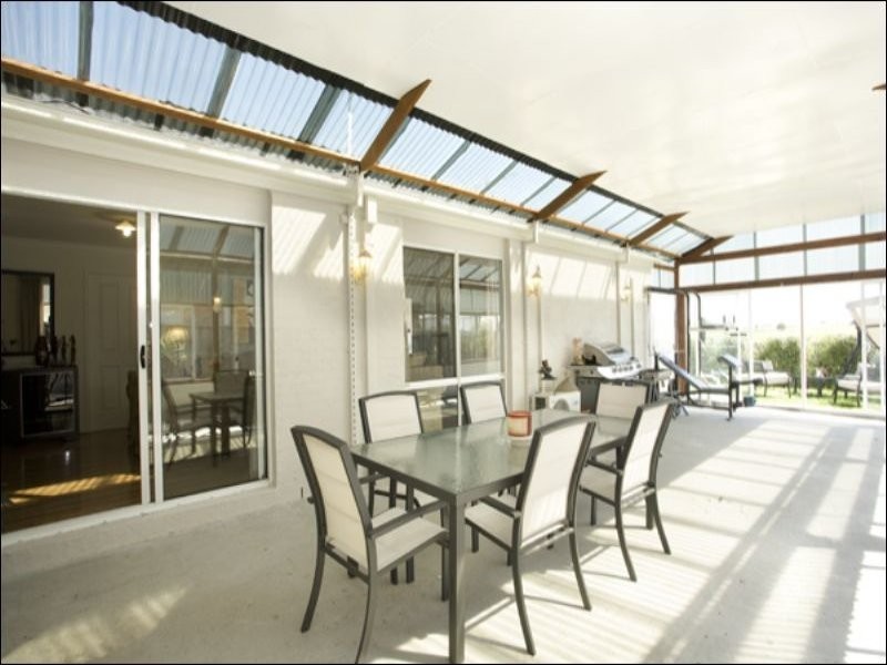 32 St. Georges Road, Narre Warren South VIC 3805