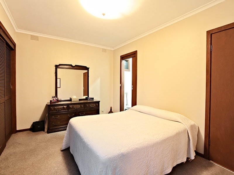 14 Ebden Street, Noble Park North VIC 3174