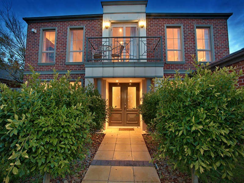 23 Golden Grove Drive, Narre Warren South VIC 3805