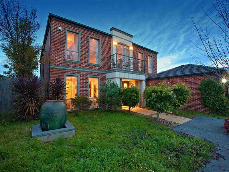 23 Golden Grove Drive, Narre Warren South VIC 3805