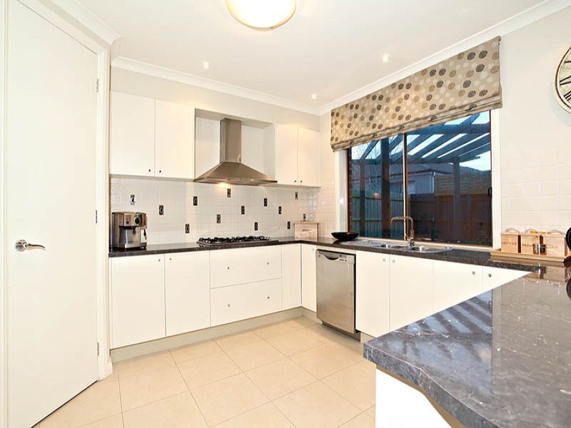 23 Golden Grove Drive, Narre Warren South VIC 3805