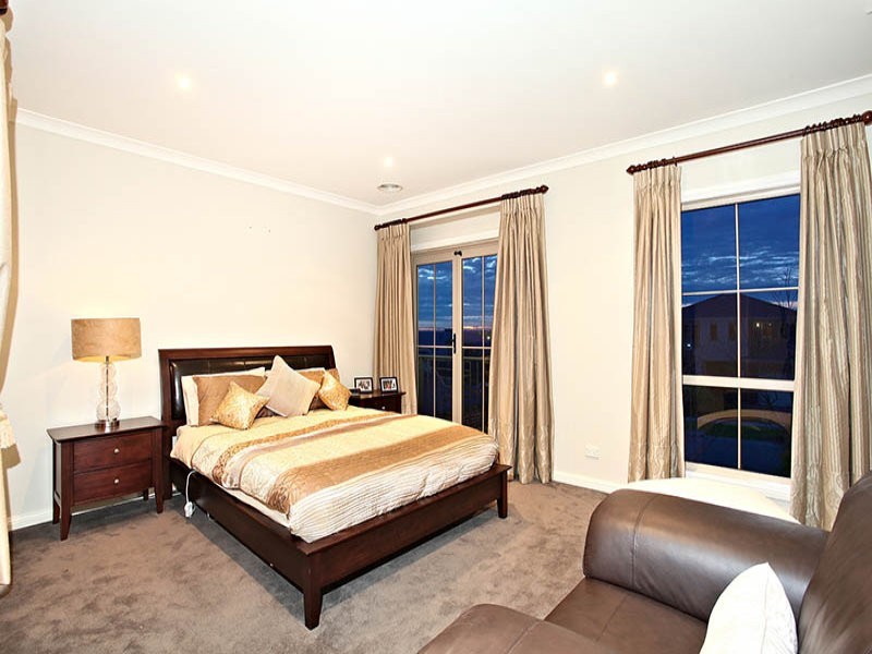 23 Golden Grove Drive, Narre Warren South VIC 3805