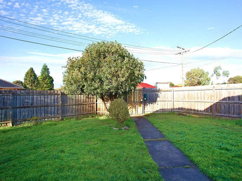 22 Madison Avenue, Dandenong North VIC 3175