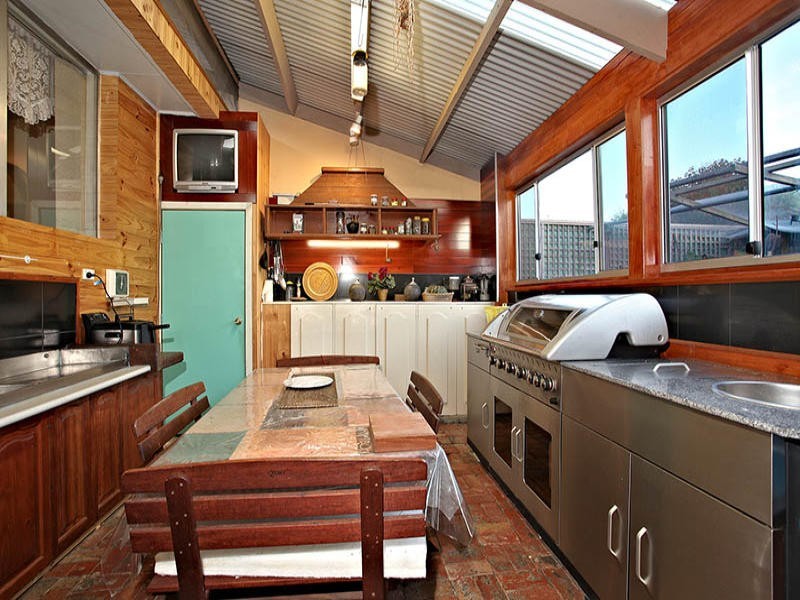 108 Loch Road, Dandenong North VIC 3175