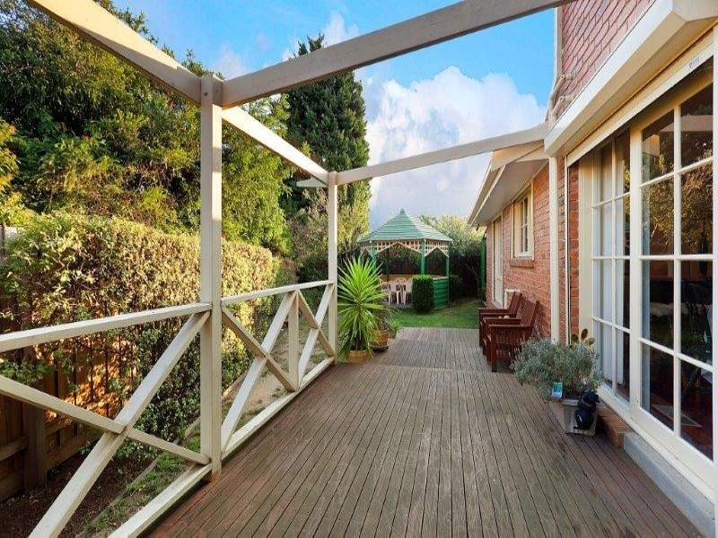 12 Wevlin Close, Endeavour Hills VIC 3802