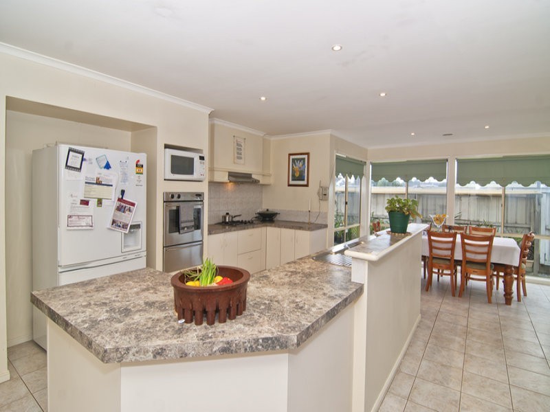 1 Lansell Court, Carrum Downs VIC 3201