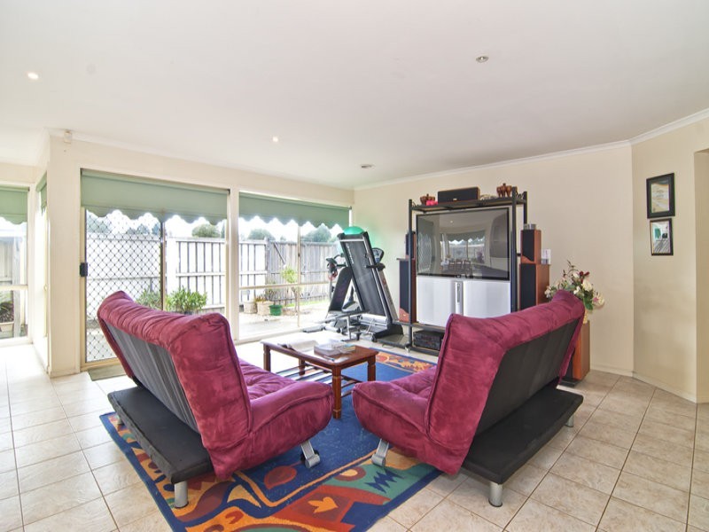 1 Lansell Court, Carrum Downs VIC 3201