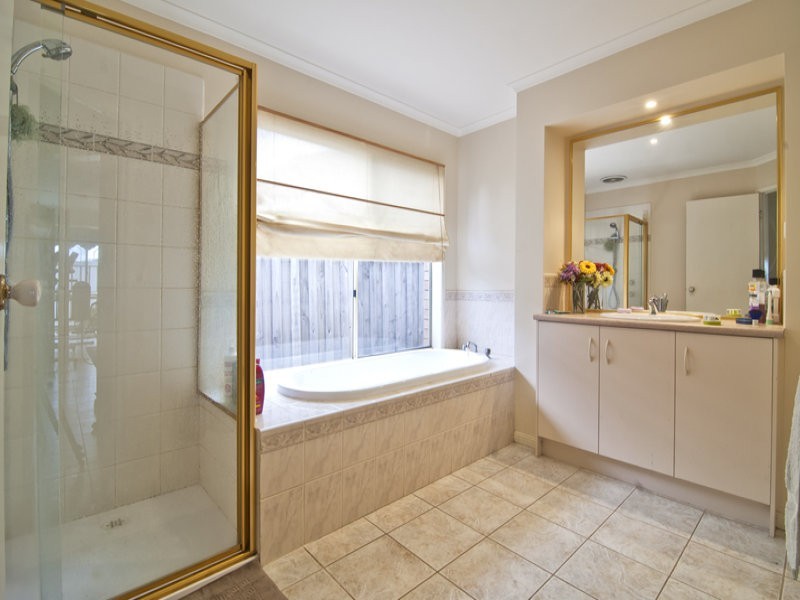 1 Lansell Court, Carrum Downs VIC 3201