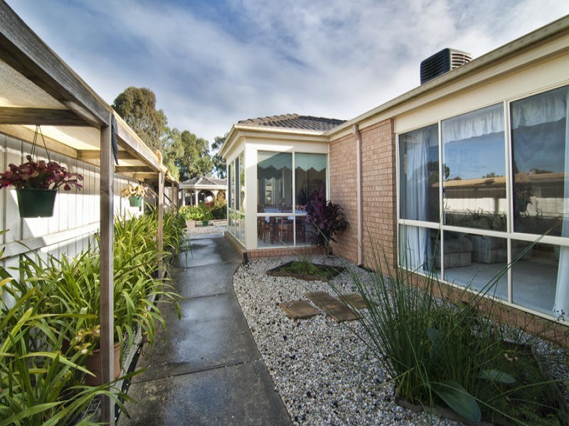1 Lansell Court, Carrum Downs VIC 3201