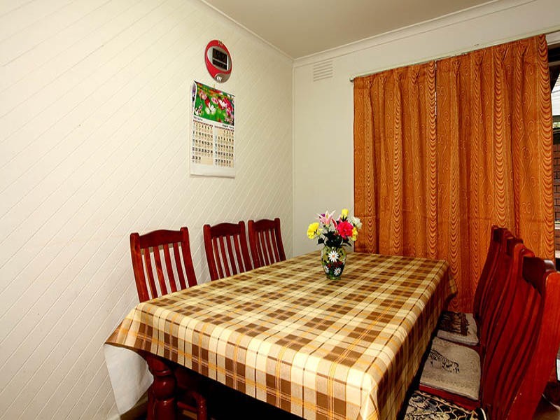 139 James Cook Drive, Endeavour Hills VIC 3802