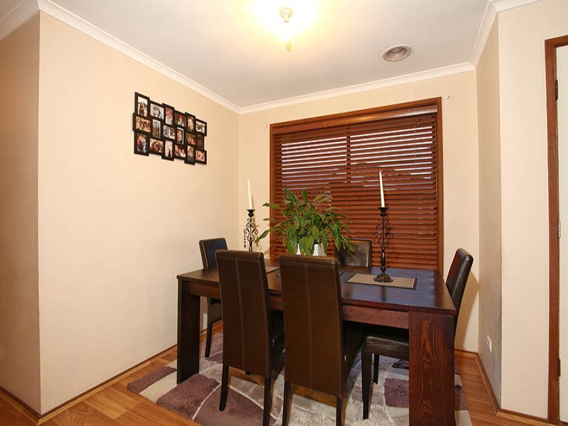 2/3 Parkview Close, Dandenong VIC 3175