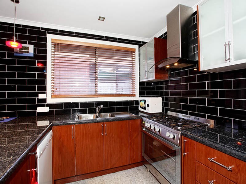 4 Illawarra Crescent, Dandenong North VIC 3175