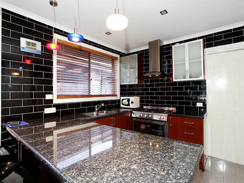 4 Illawarra Crescent, Dandenong North VIC 3175