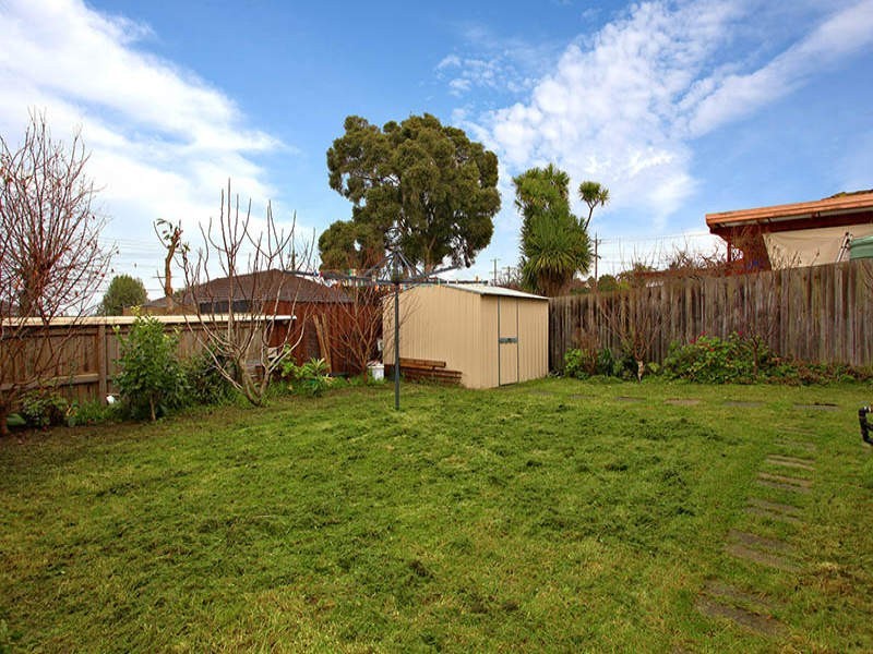 4 Illawarra Crescent, Dandenong North VIC 3175