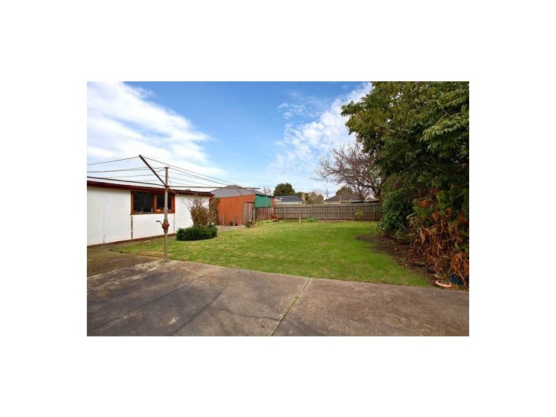 6 Lascelles Street, Springvale VIC 3171