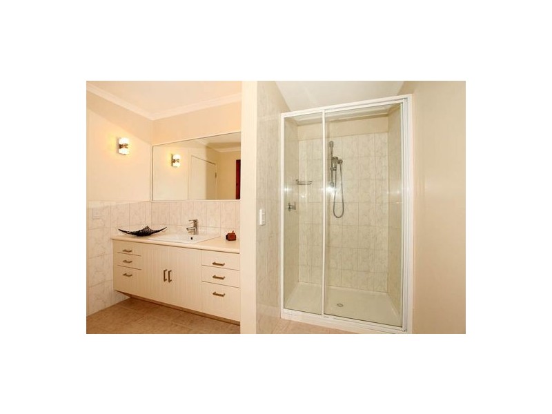 44 Millswyn Avenue, Hampton Park VIC 3976