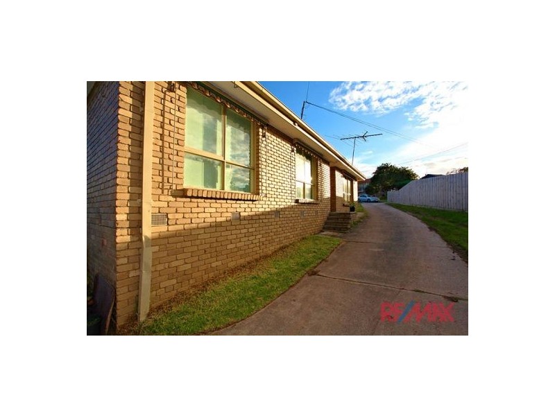 1/8 Rebecca Street, Doveton VIC 3177