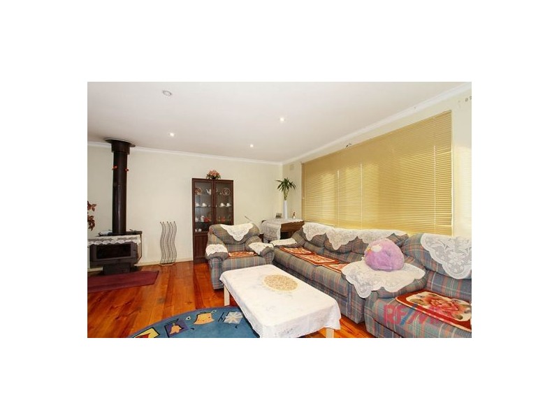 1/8 Rebecca Street, Doveton VIC 3177