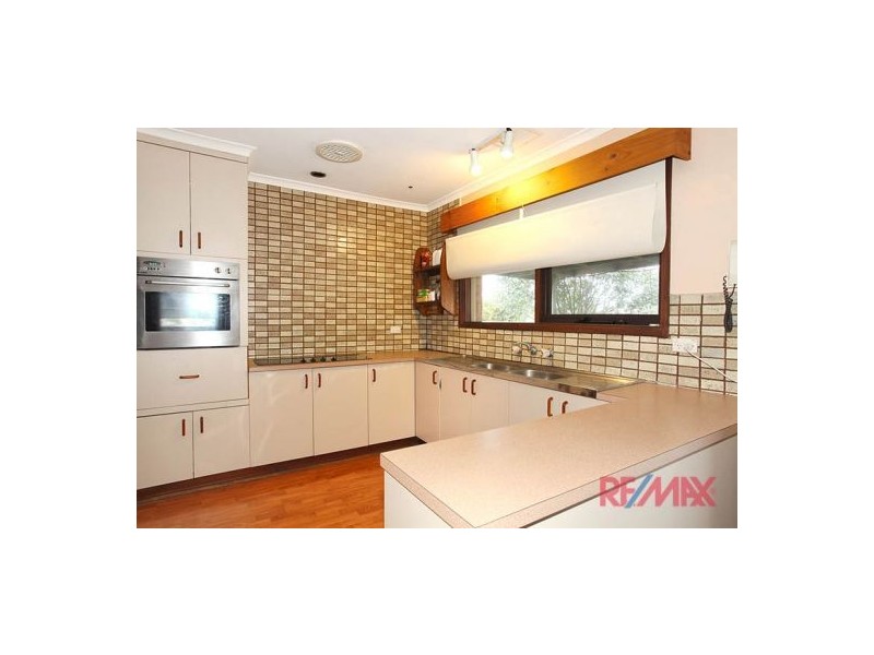 64 Rawdon Hill Drive, Dandenong North VIC 3175