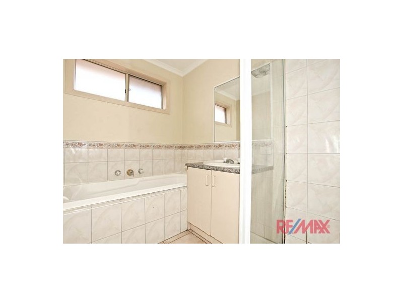 11 Linmac Court, Hampton Park VIC 3976