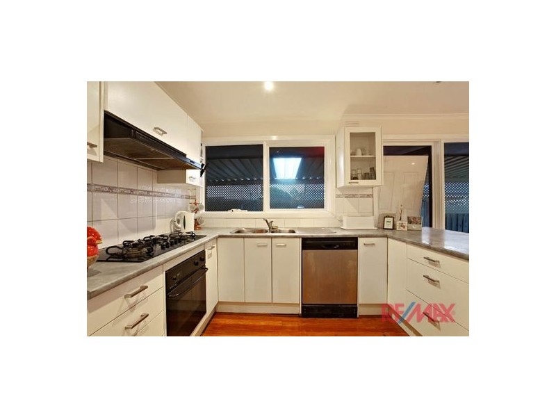 23 Jindabyne Avenue, Dandenong North VIC 3175