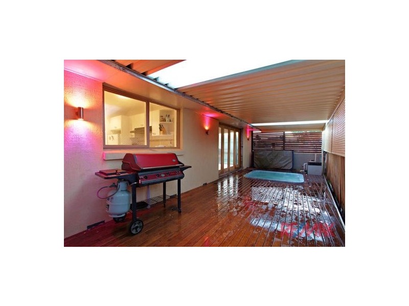 23 Jindabyne Avenue, Dandenong North VIC 3175