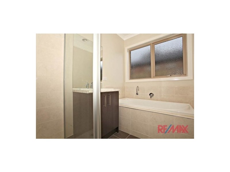 1/22 Immy Parade, Narre Warren VIC 3805